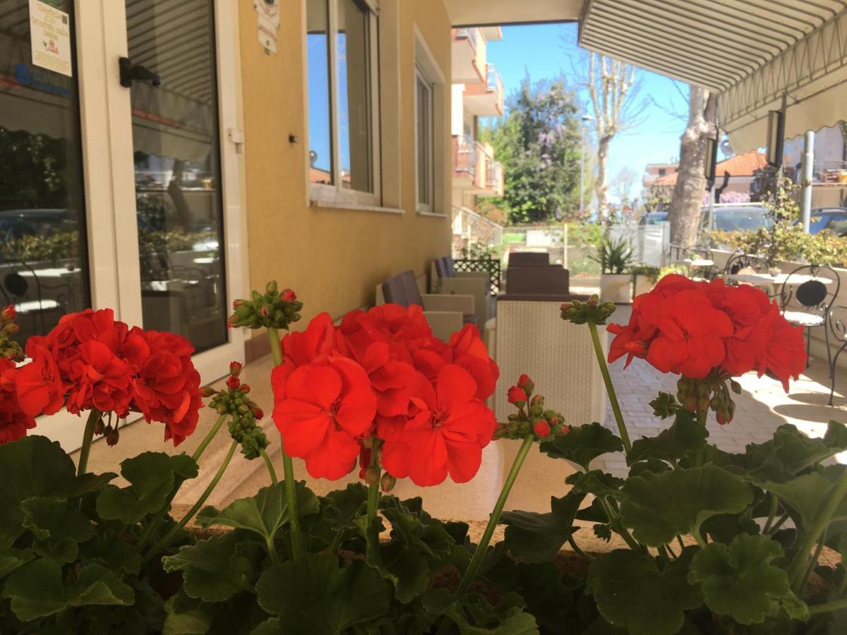Hotel Villa Rinaldini 리미니 외부 사진