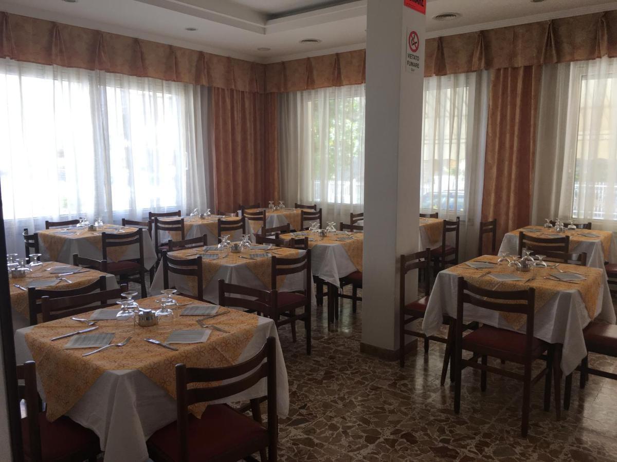 Hotel Villa Rinaldini 리미니 외부 사진