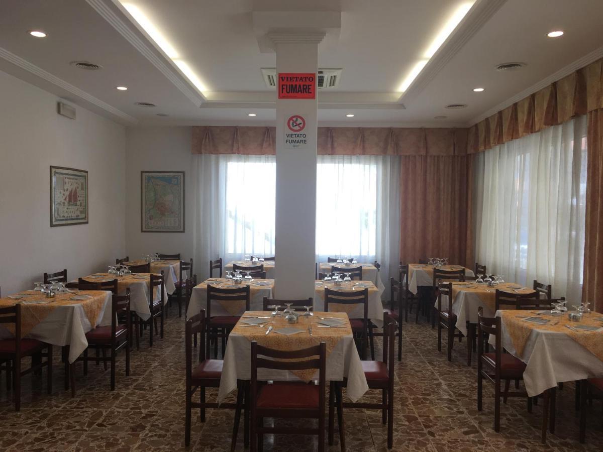 Hotel Villa Rinaldini 리미니 외부 사진