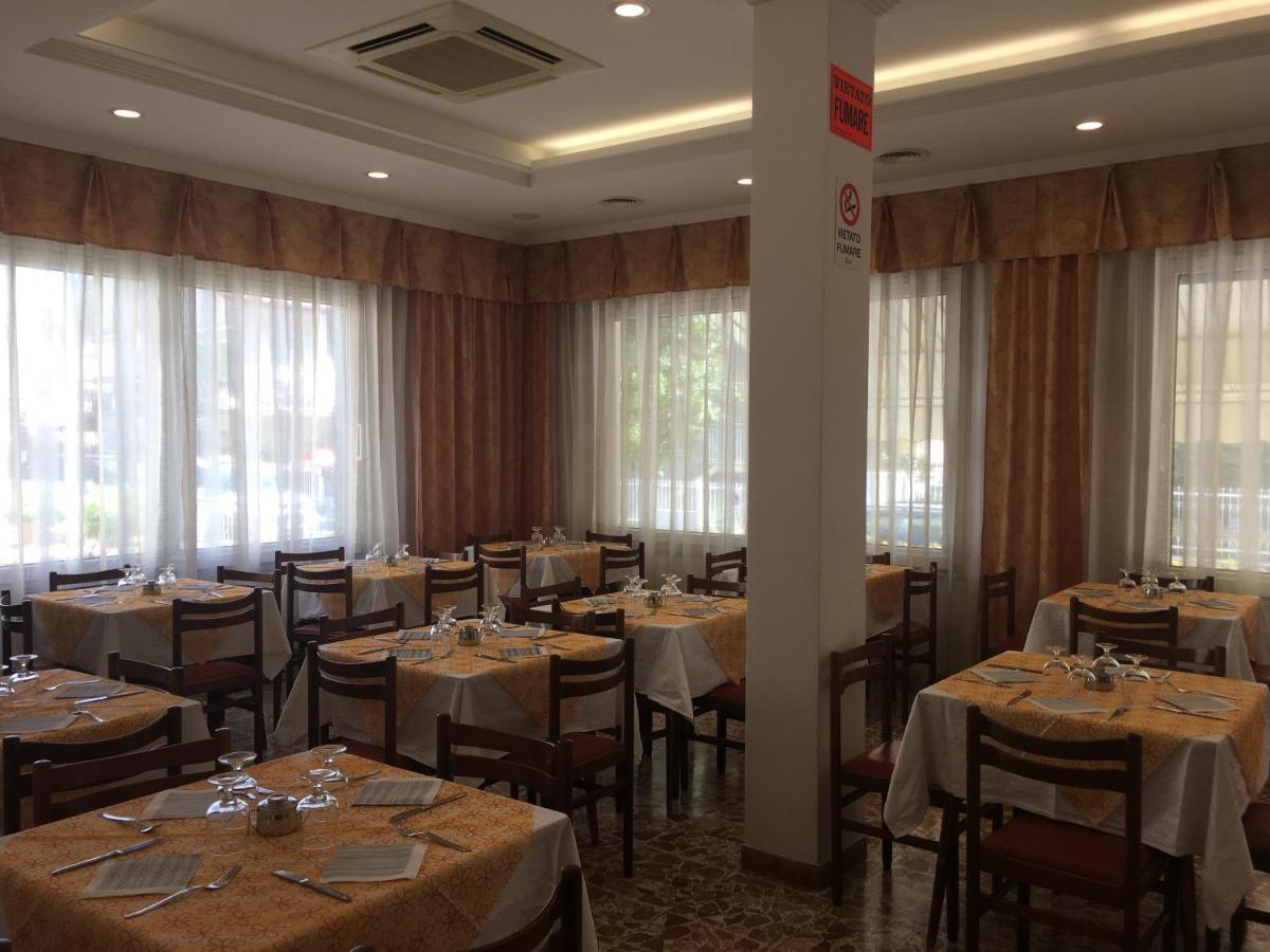 Hotel Villa Rinaldini 리미니 외부 사진